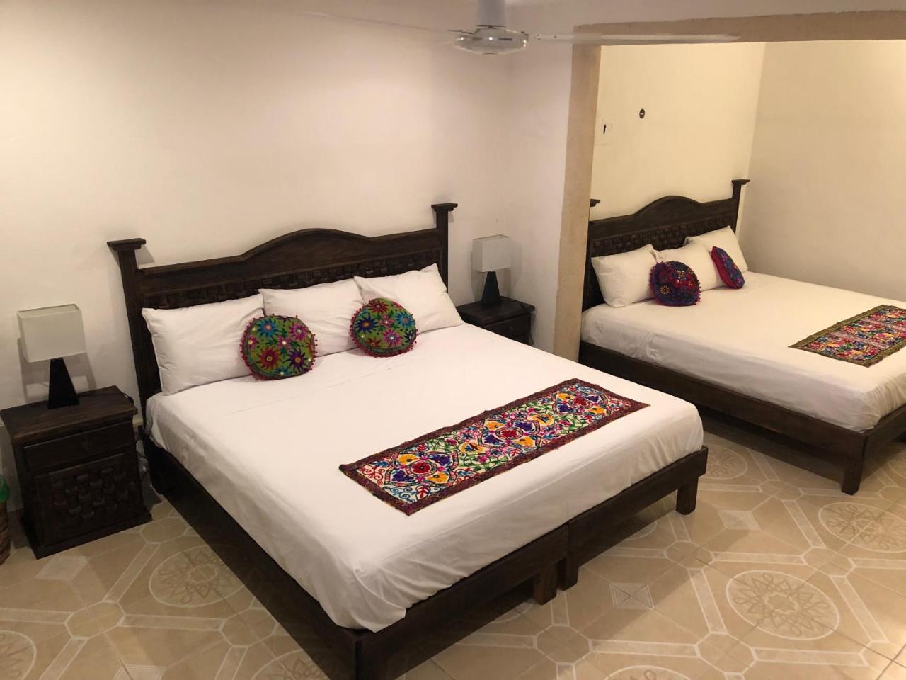 Hotel Peregrina 巴利亚多利德 外观 照片