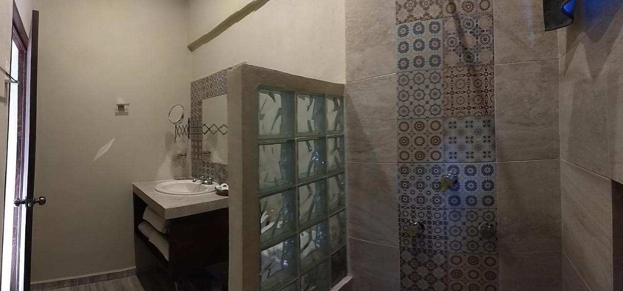 Hotel Peregrina 巴利亚多利德 外观 照片